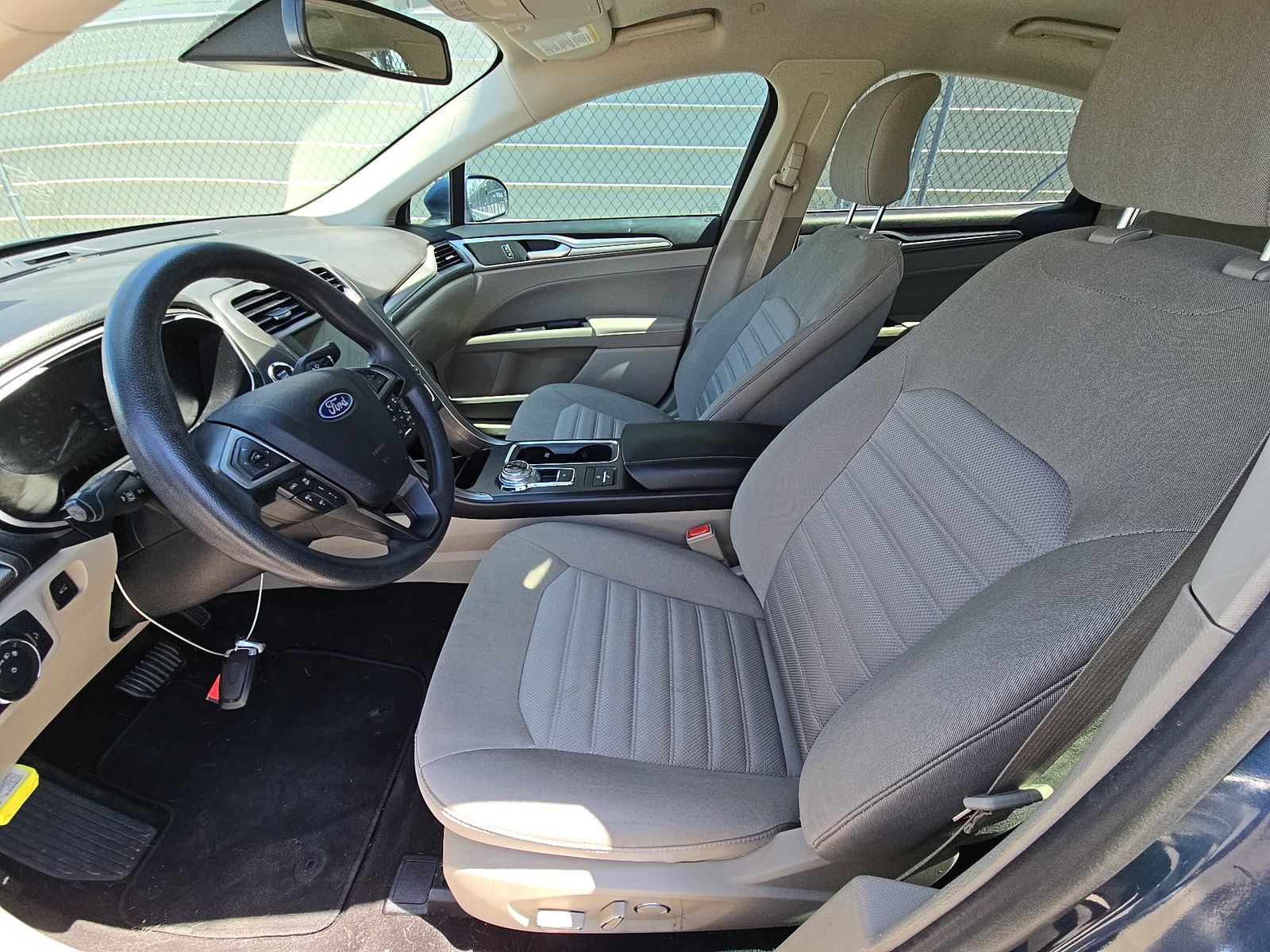 FORD FUSION - 8