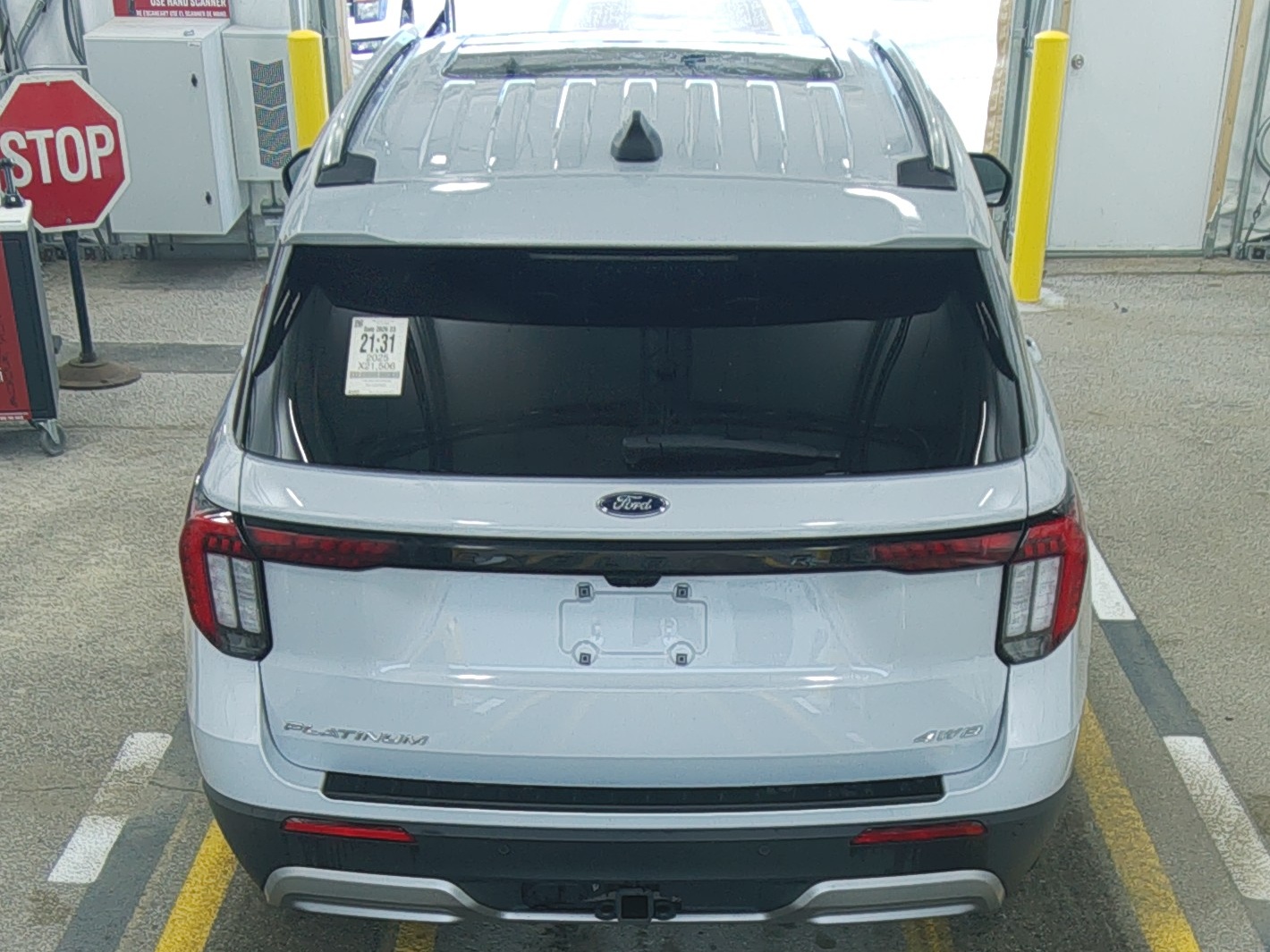 FORD EXPLORER - 6
