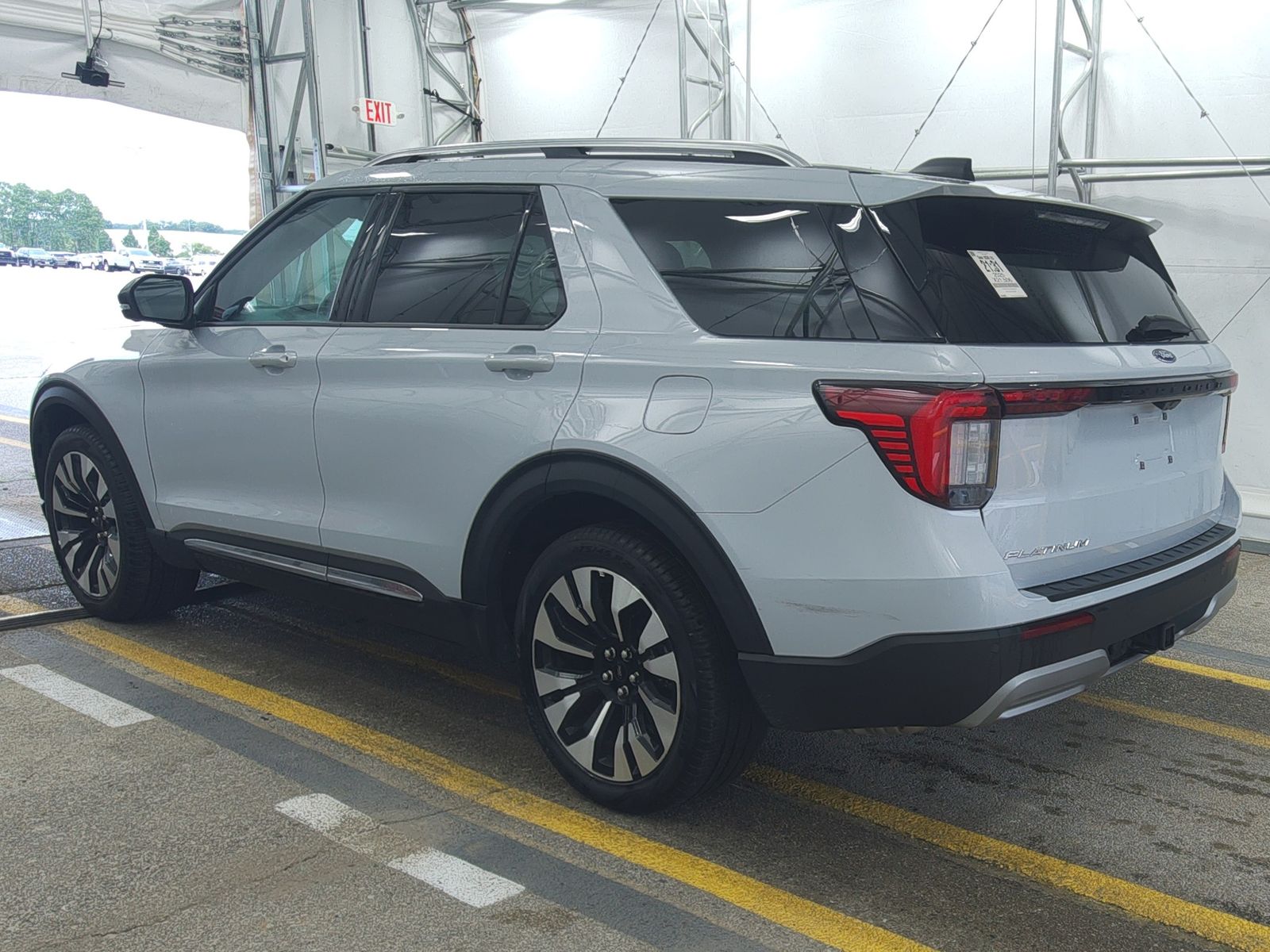FORD EXPLORER - 7