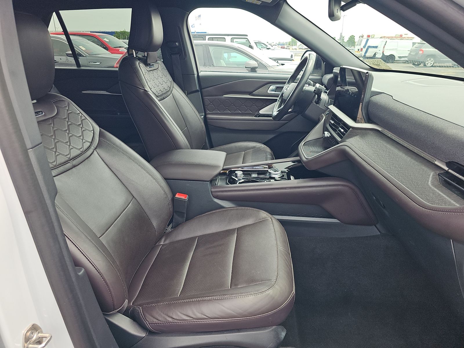 FORD EXPLORER - 9