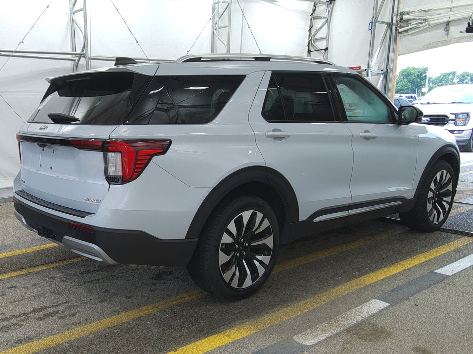 FORD EXPLORER - 5