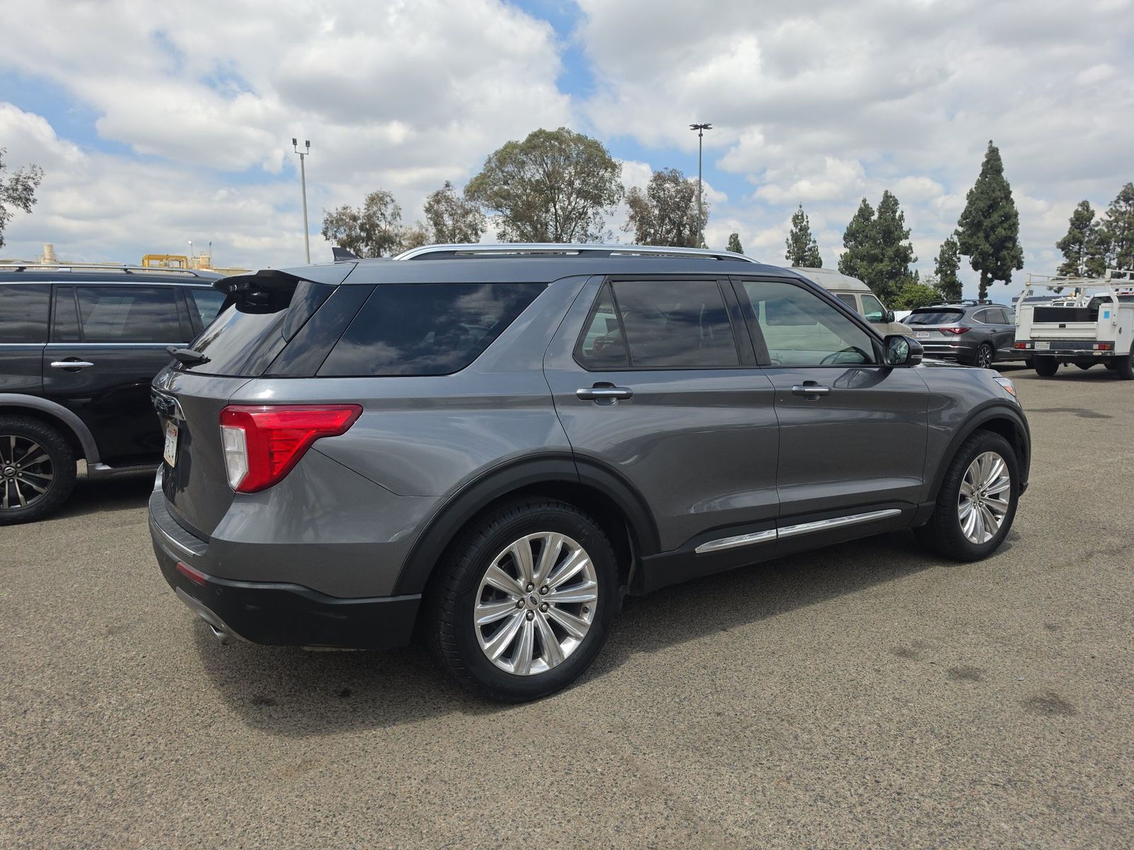 FORD EXPLORER - 5