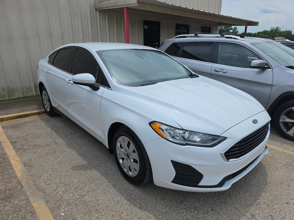 FORD FUSION - 4