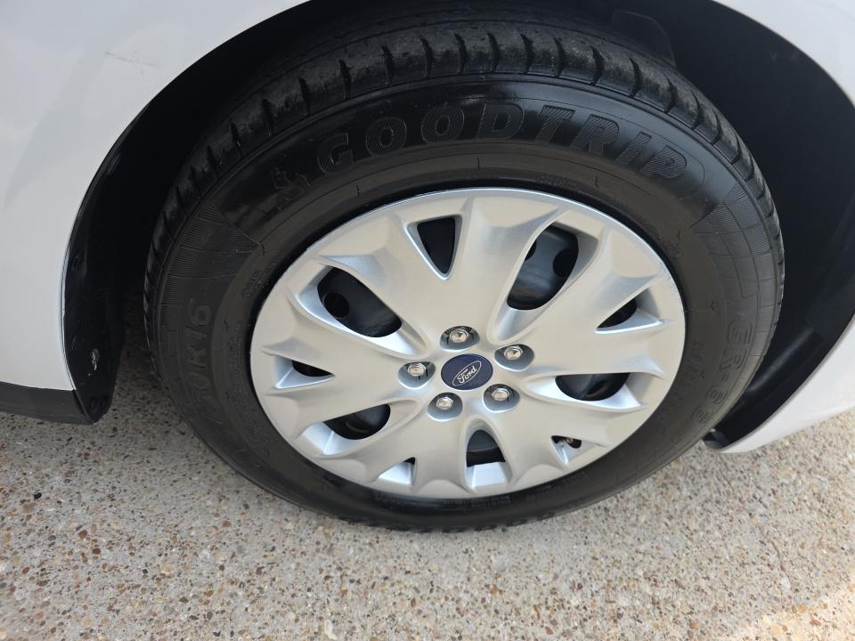 FORD FUSION - 10