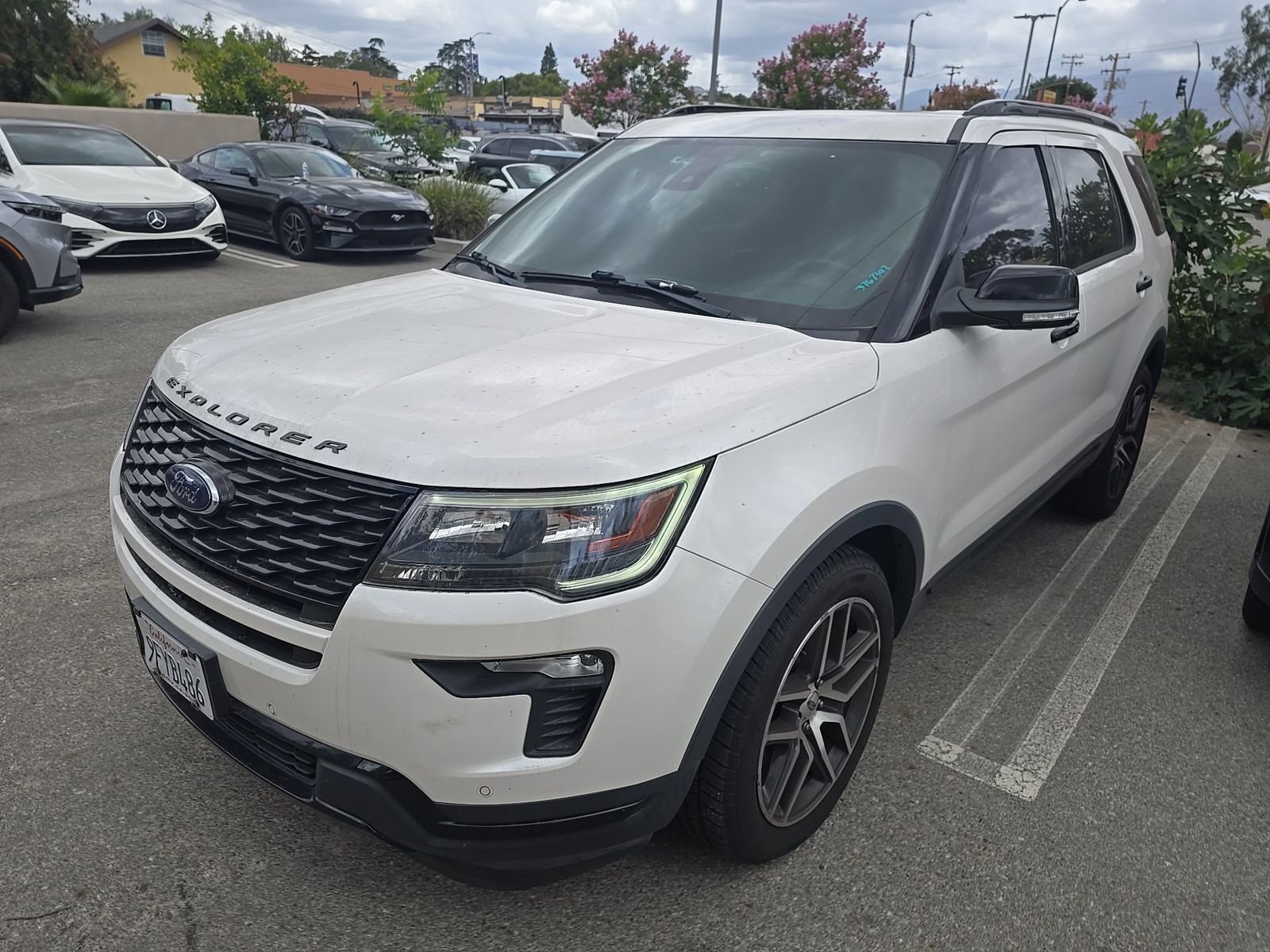 FORD EXPLORER - 1