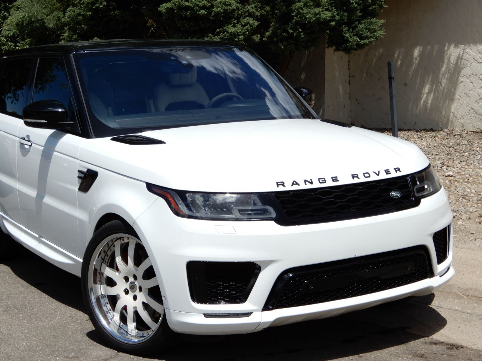 2020 Land Rover Range Rover Sport HST AWD