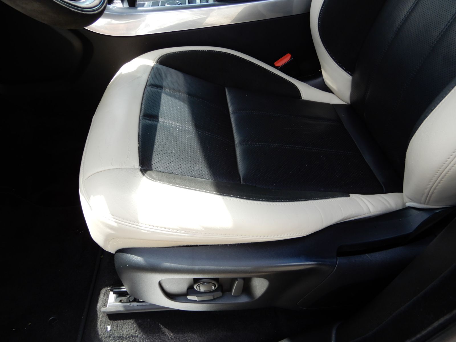 2020 Land Rover Range Rover Sport HST AWD