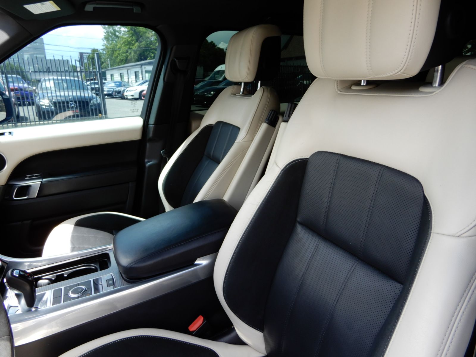 2020 Land Rover Range Rover Sport HST AWD