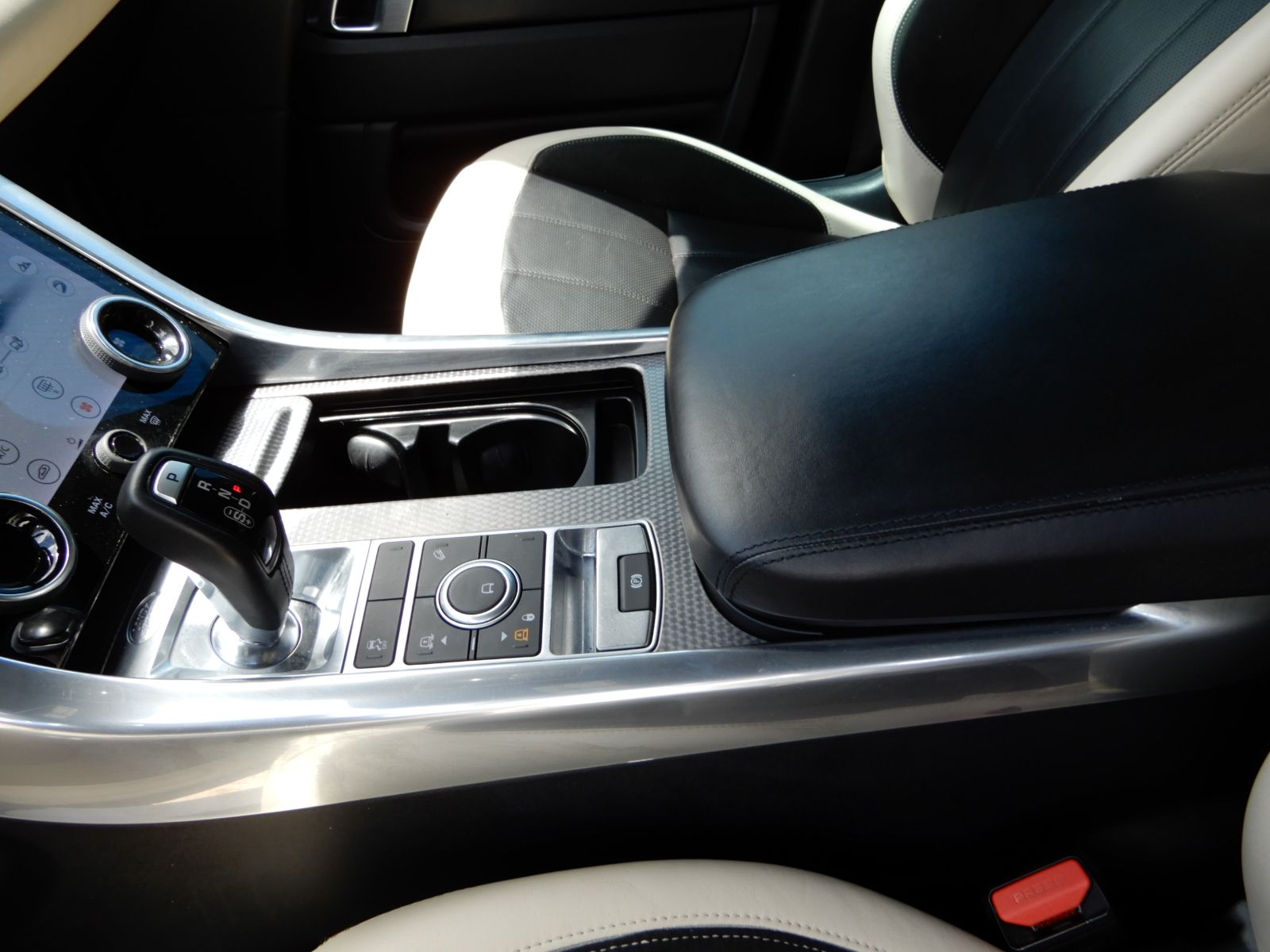 2020 Land Rover Range Rover Sport HST AWD
