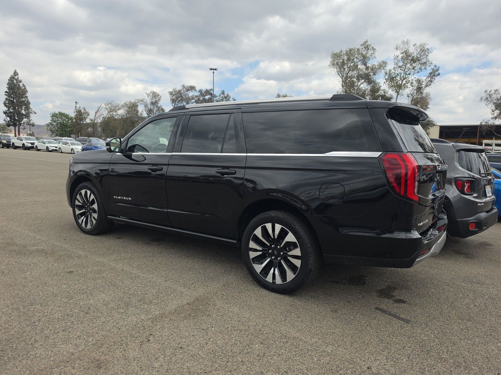 FORD EXPEDITION MAX - 7