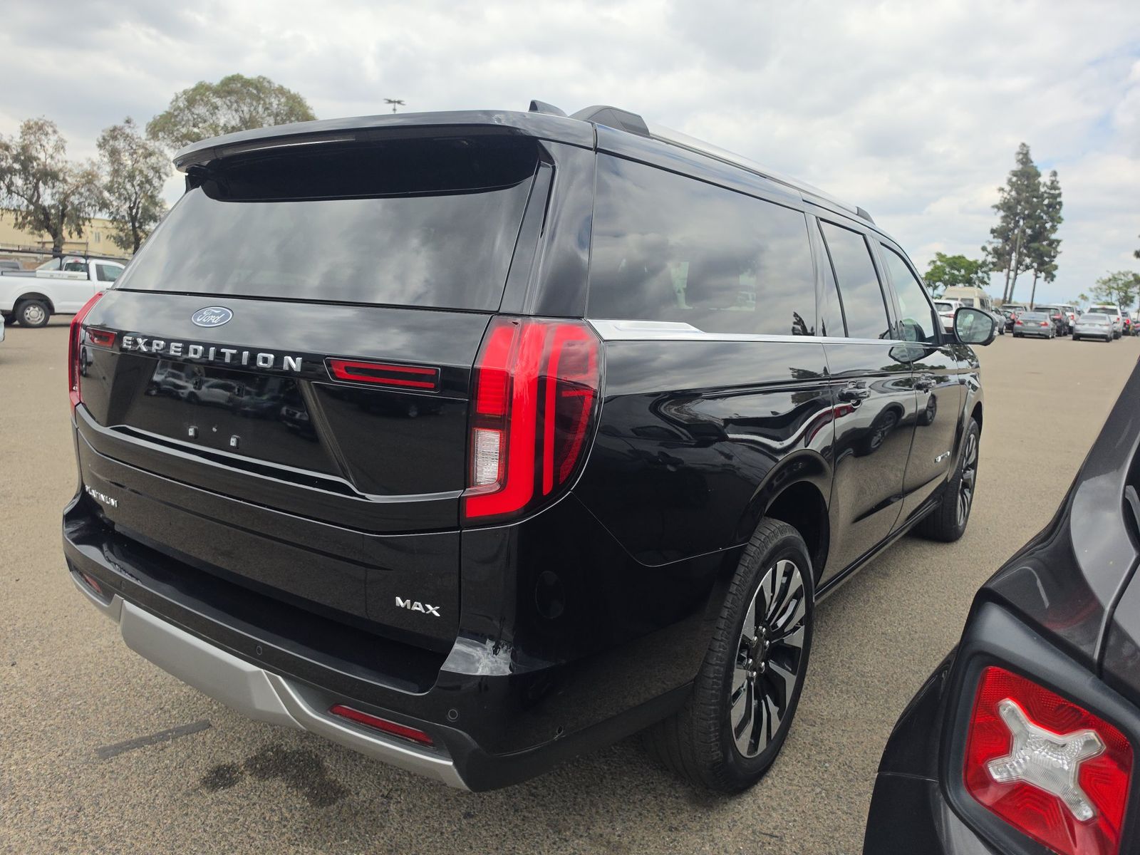 FORD EXPEDITION MAX - 5