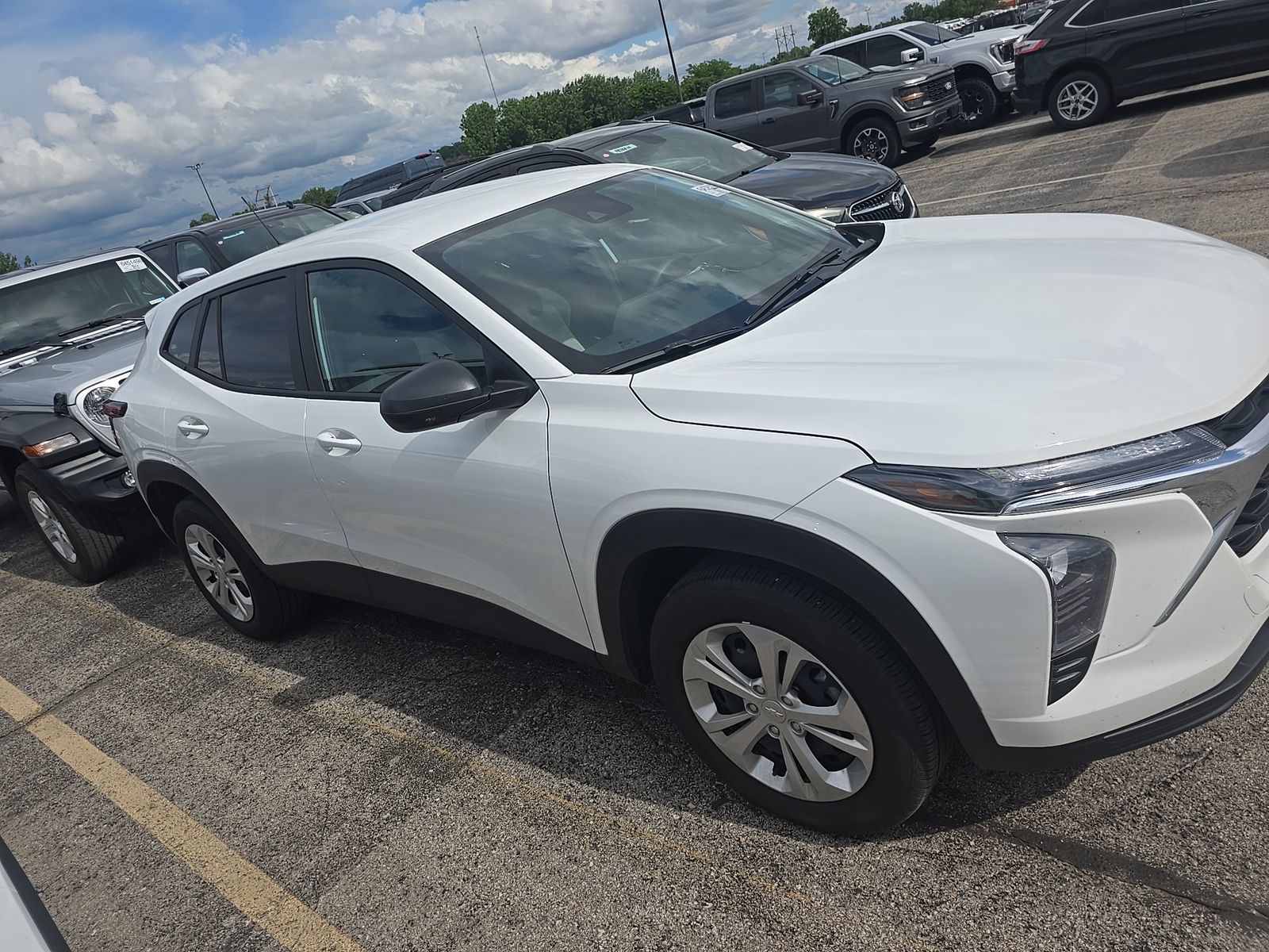 CHEVROLET TRAX - 4