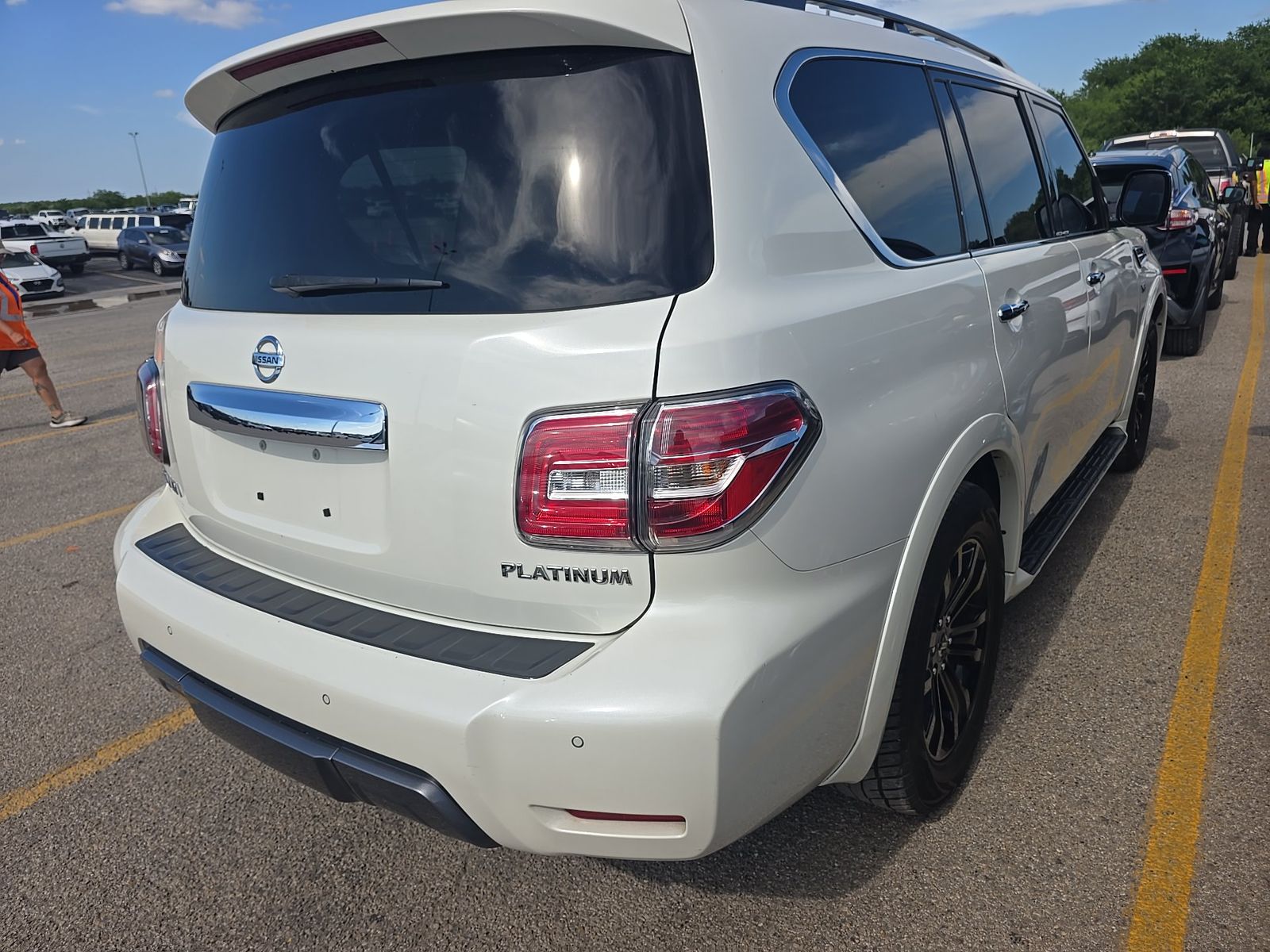 NISSAN ARMADA - 5