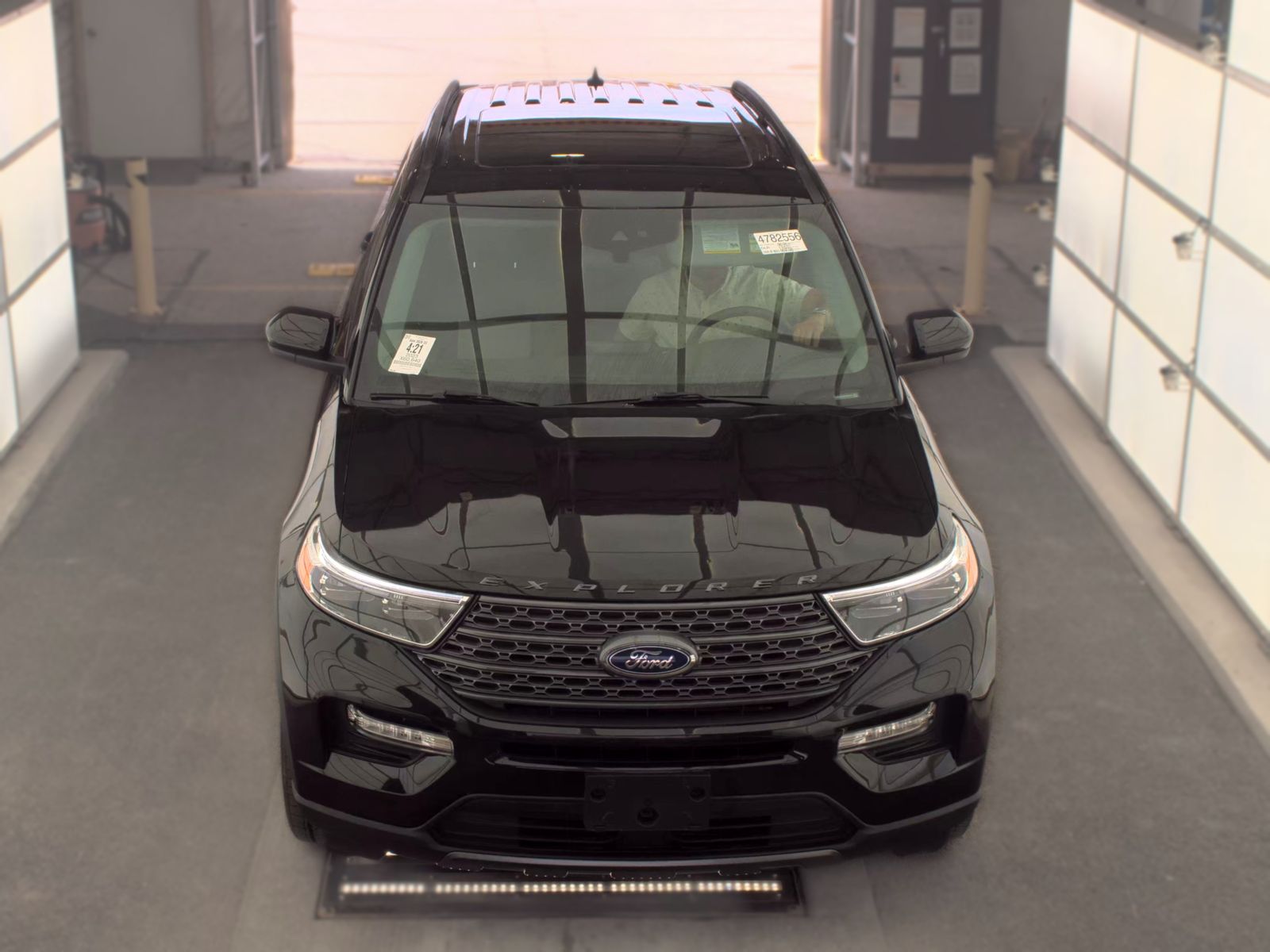 FORD EXPLORER - 3