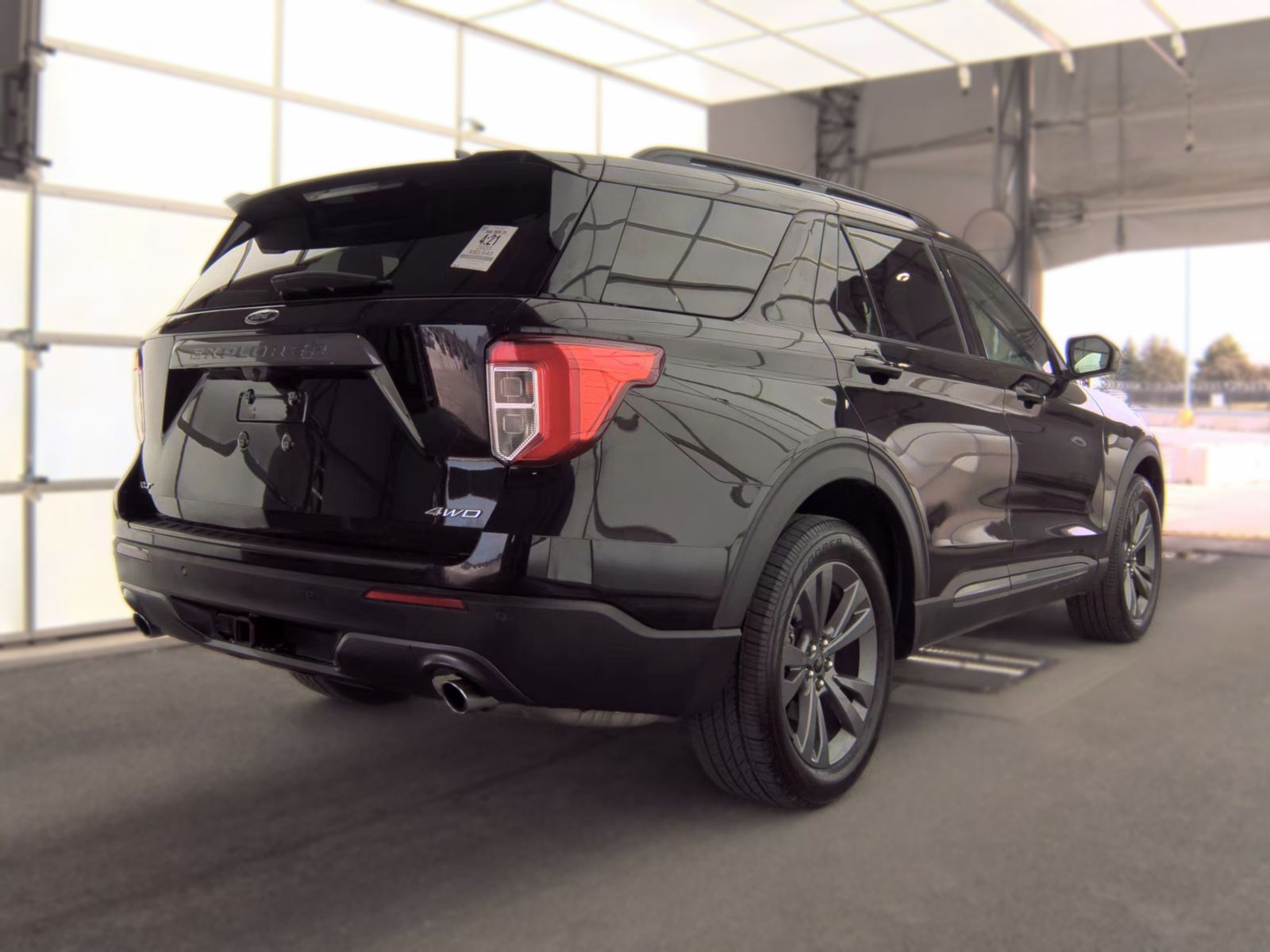 FORD EXPLORER - 6
