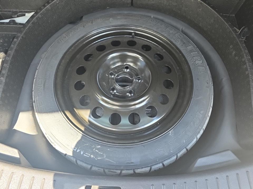 FORD ESCAPE - 8