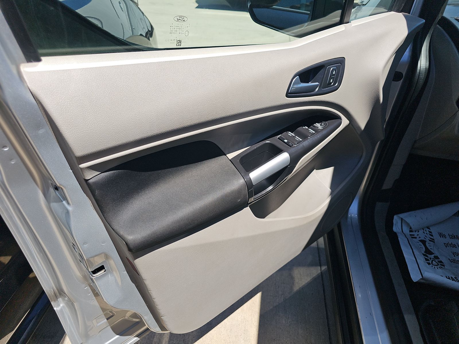 FORD TRANSIT CONNECT - 10