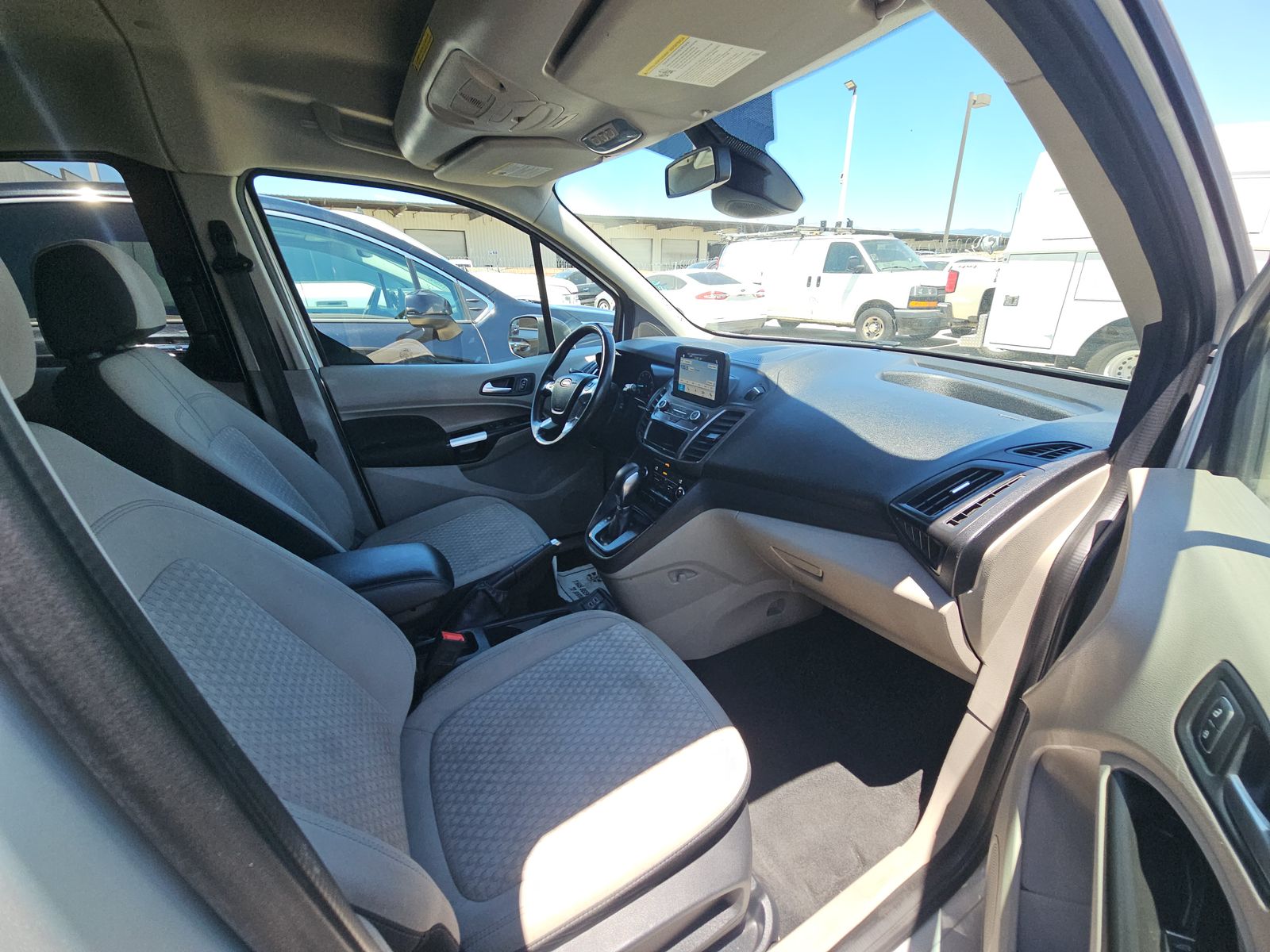 FORD TRANSIT CONNECT - 9