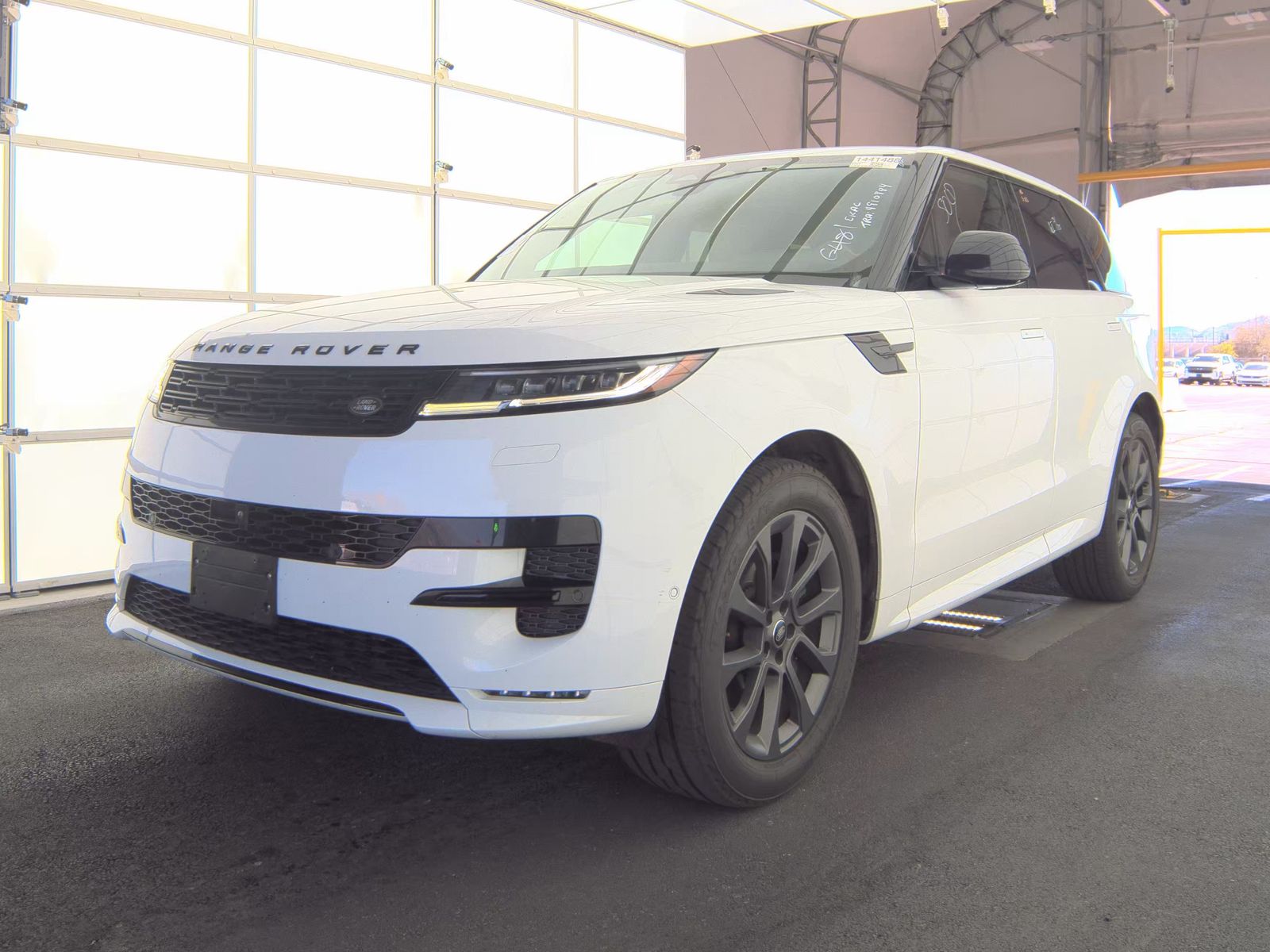 2024 Land Rover Range Rover Sport Dynamic SE FWD