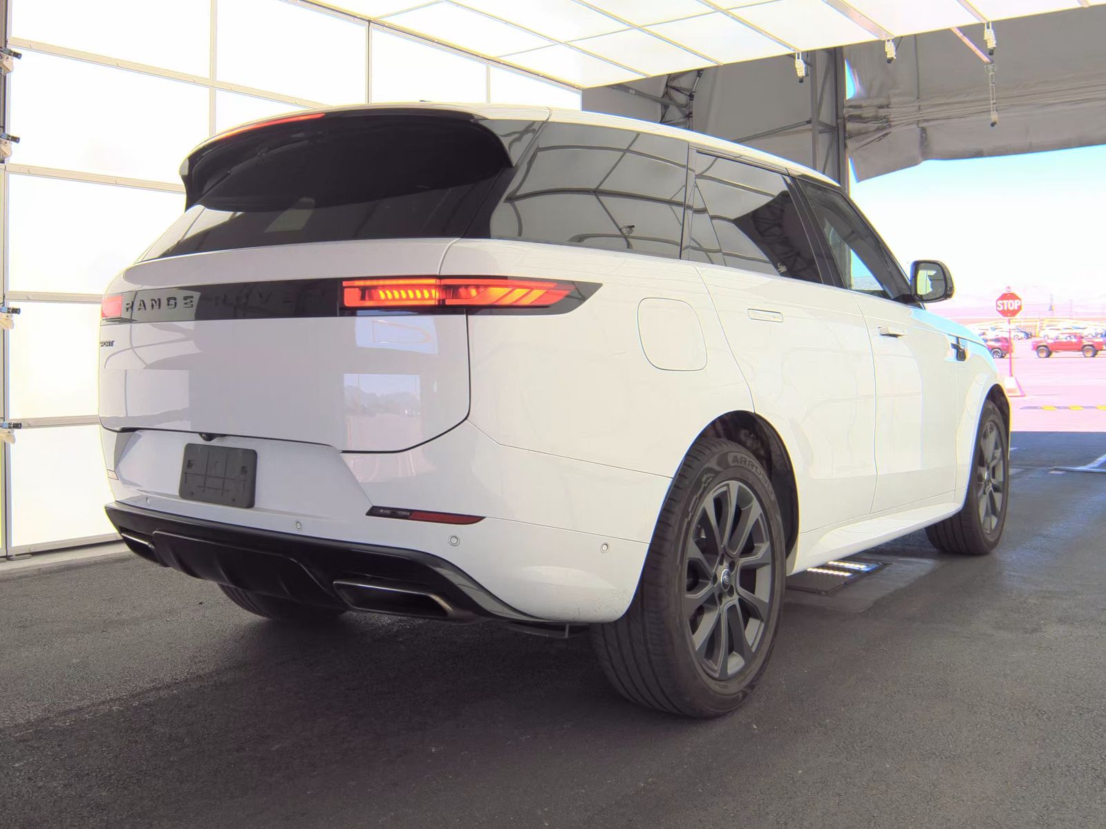 2024 Land Rover Range Rover Sport Dynamic SE FWD