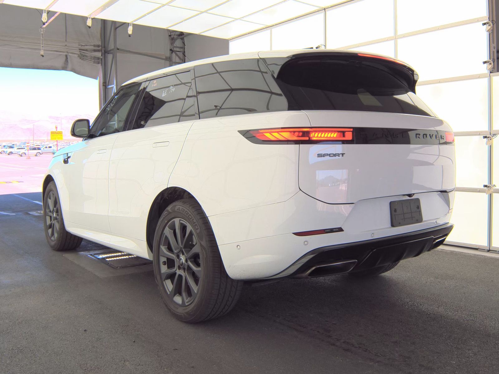 2024 Land Rover Range Rover Sport Dynamic SE FWD