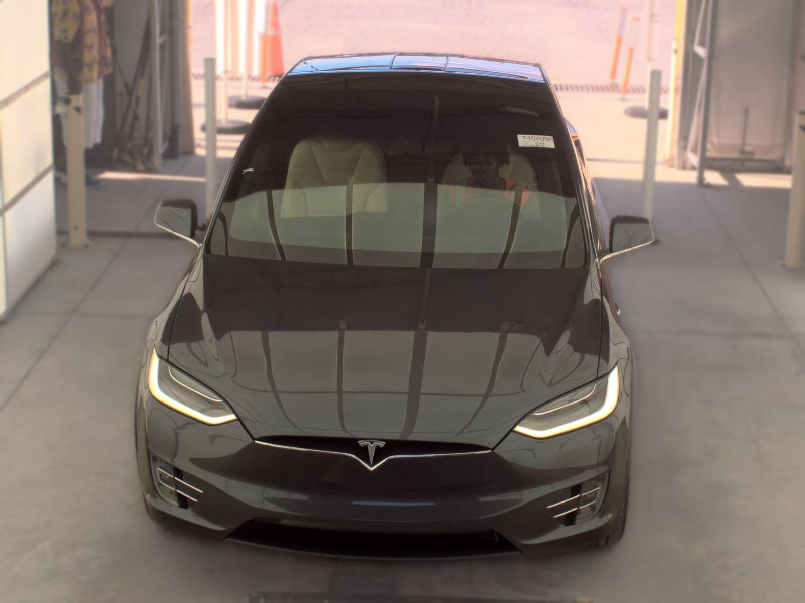 TESLA MODEL X - 3