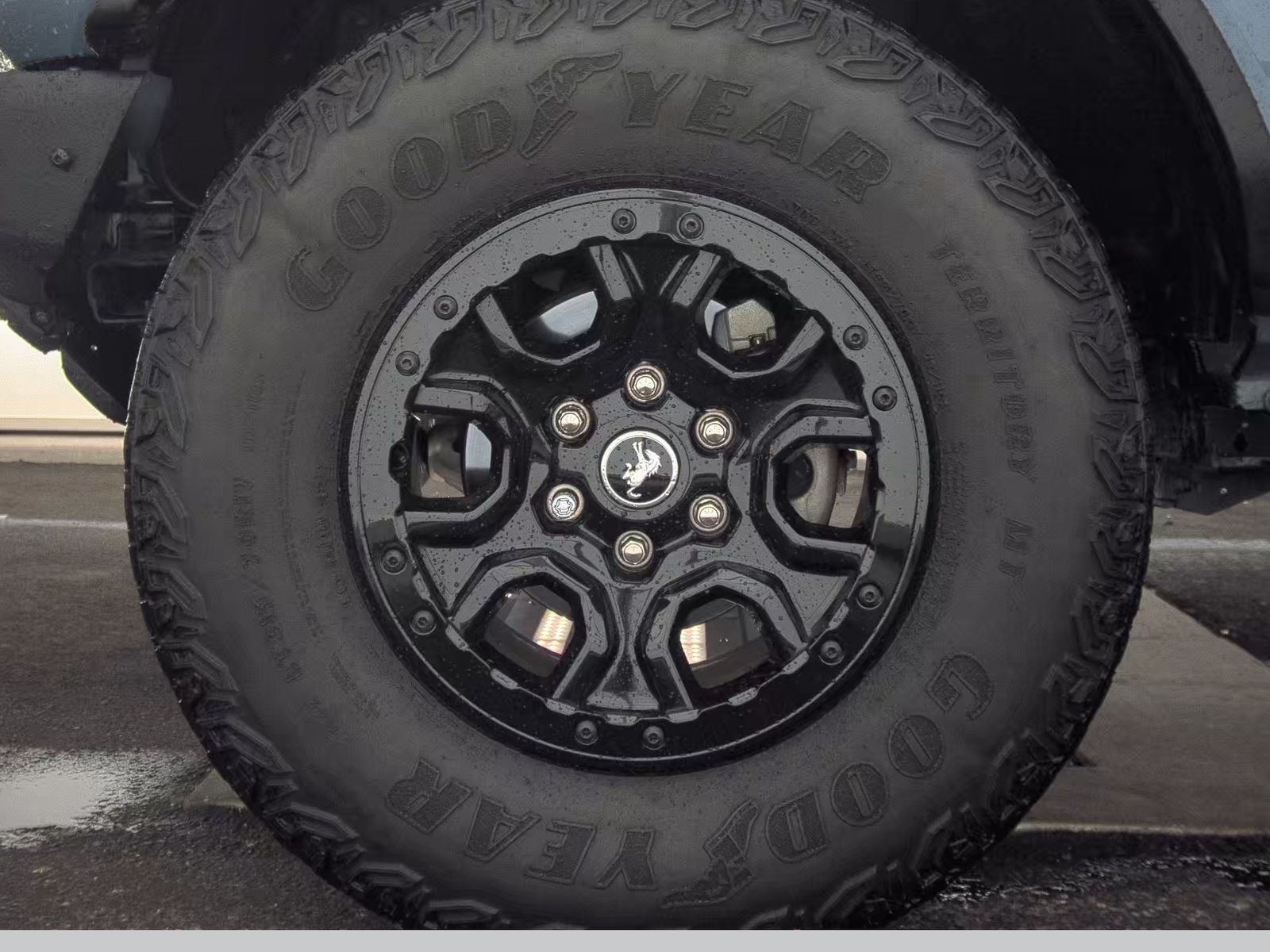 FORD BRONCO - 10