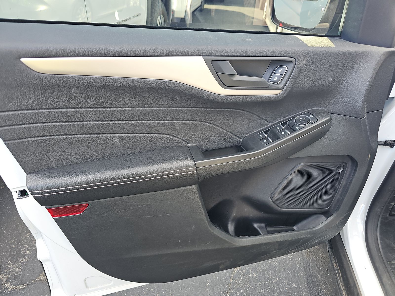 FORD ESCAPE - 10