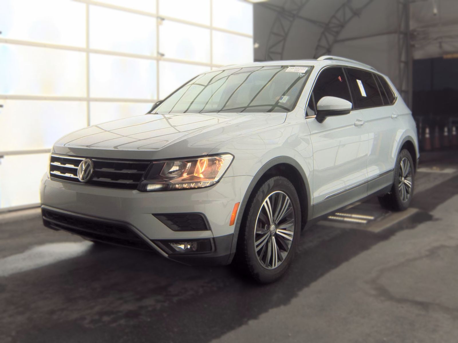 2018 Volkswagen Tiguan 2.0T SEL FWD