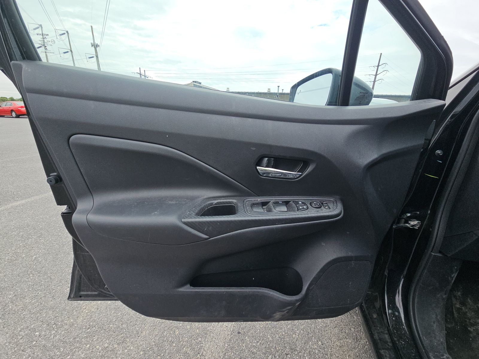 NISSAN VERSA - 10
