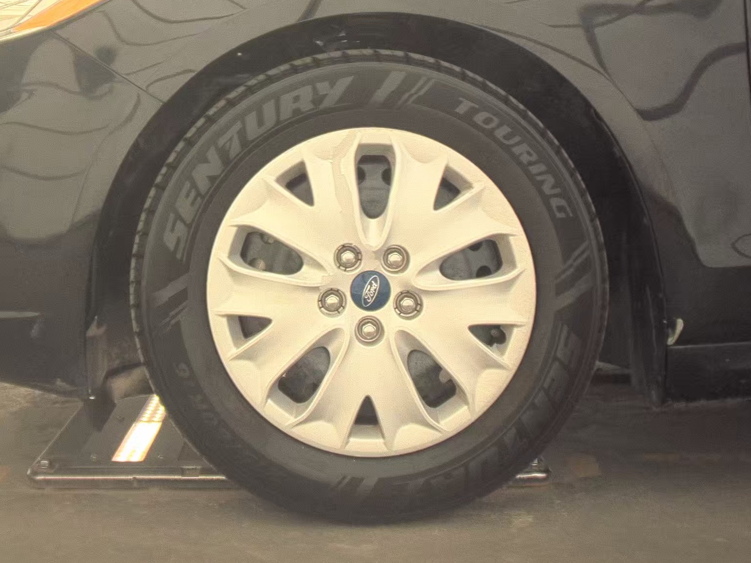 FORD FUSION - 10