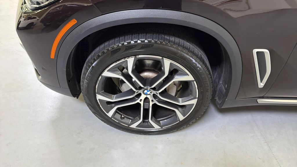 2021 BMW X5 sDrive40i RWD