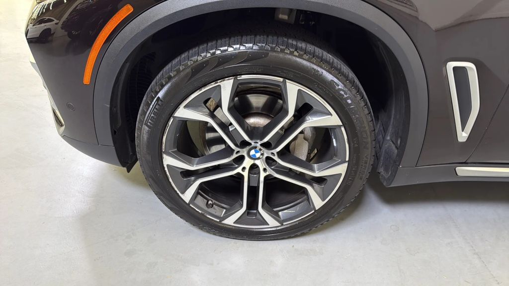 2021 BMW X5 sDrive40i RWD