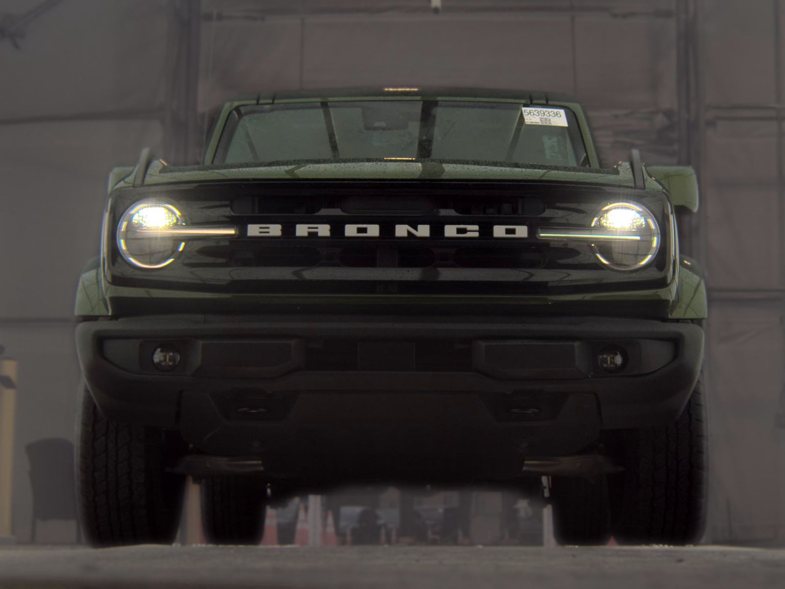 FORD BRONCO - 4