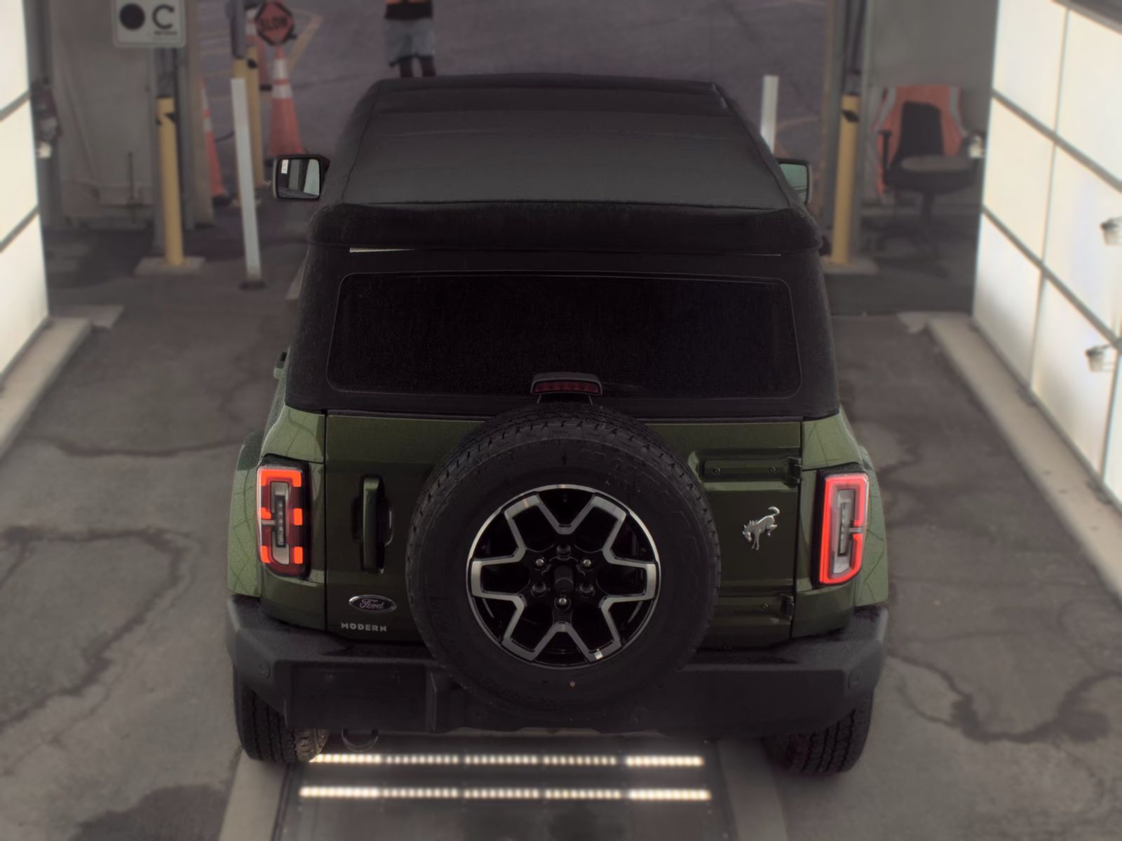 FORD BRONCO - 7