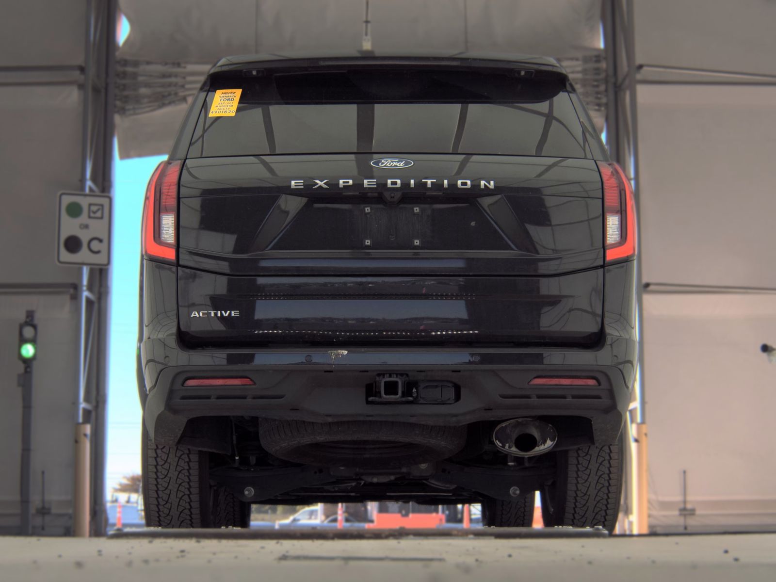 FORD EXPEDITION - 8