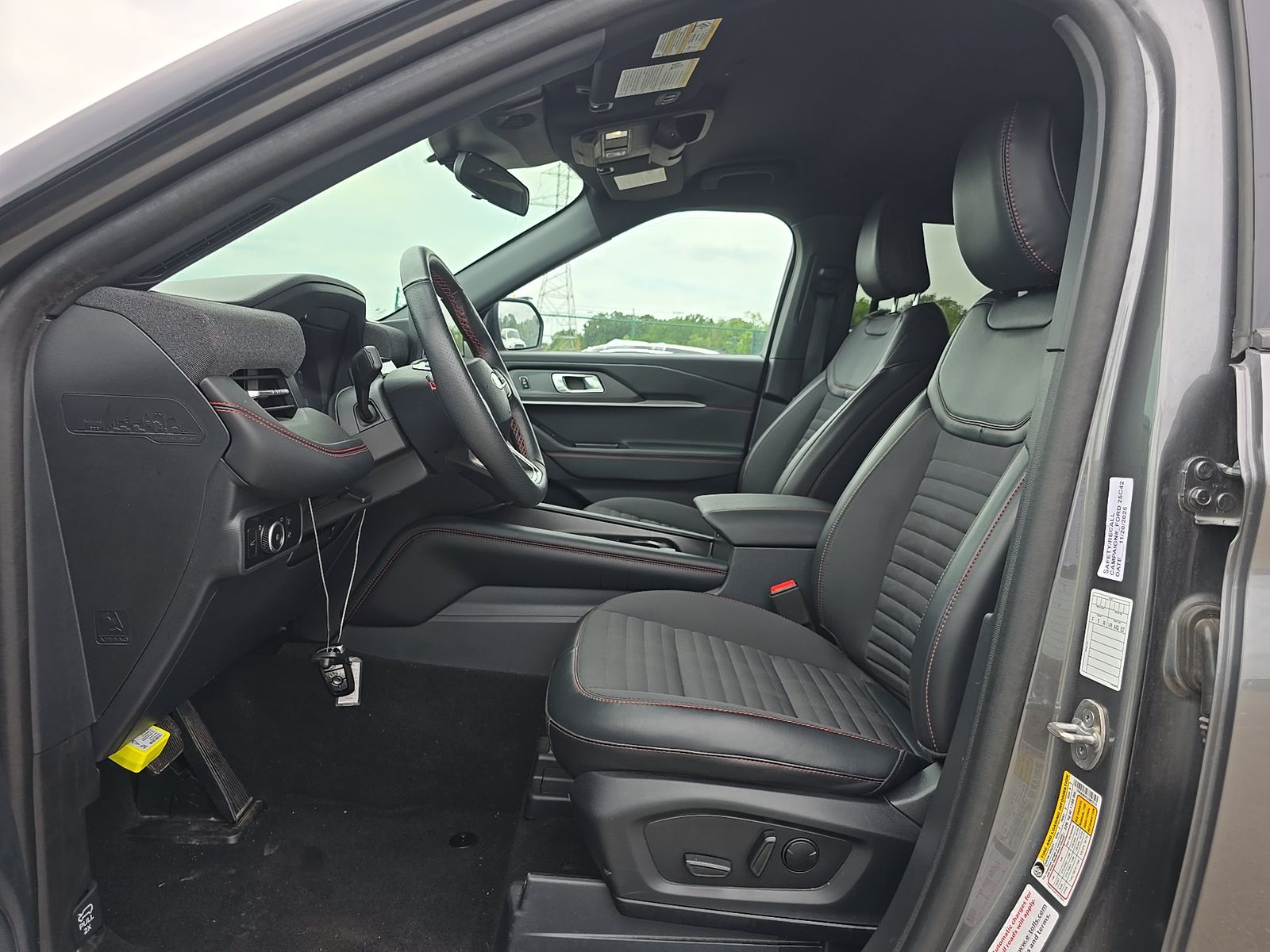 FORD EXPLORER - 8