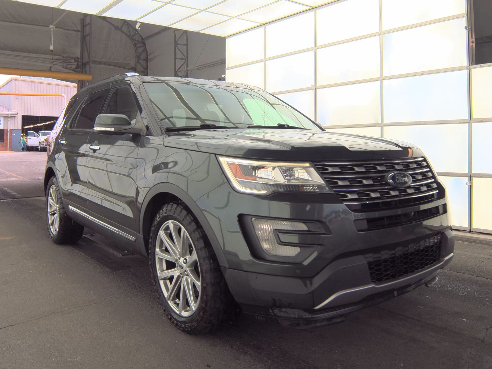FORD EXPLORER - 5