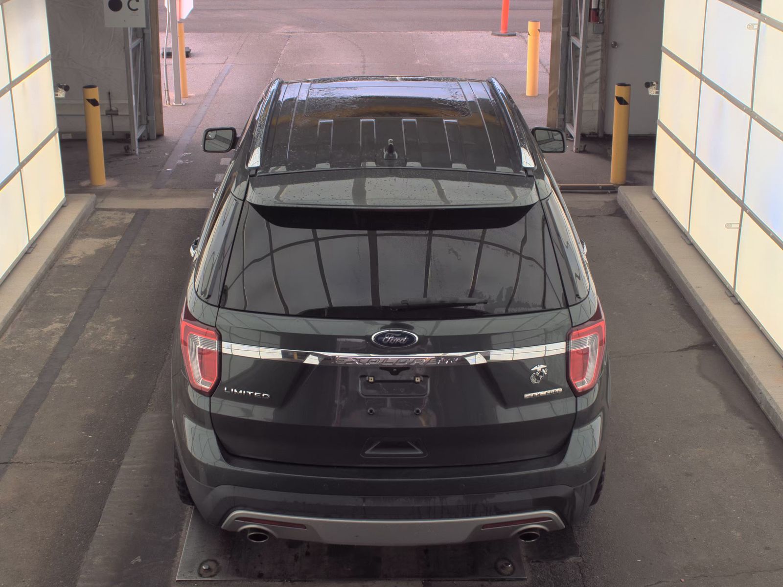 FORD EXPLORER - 7