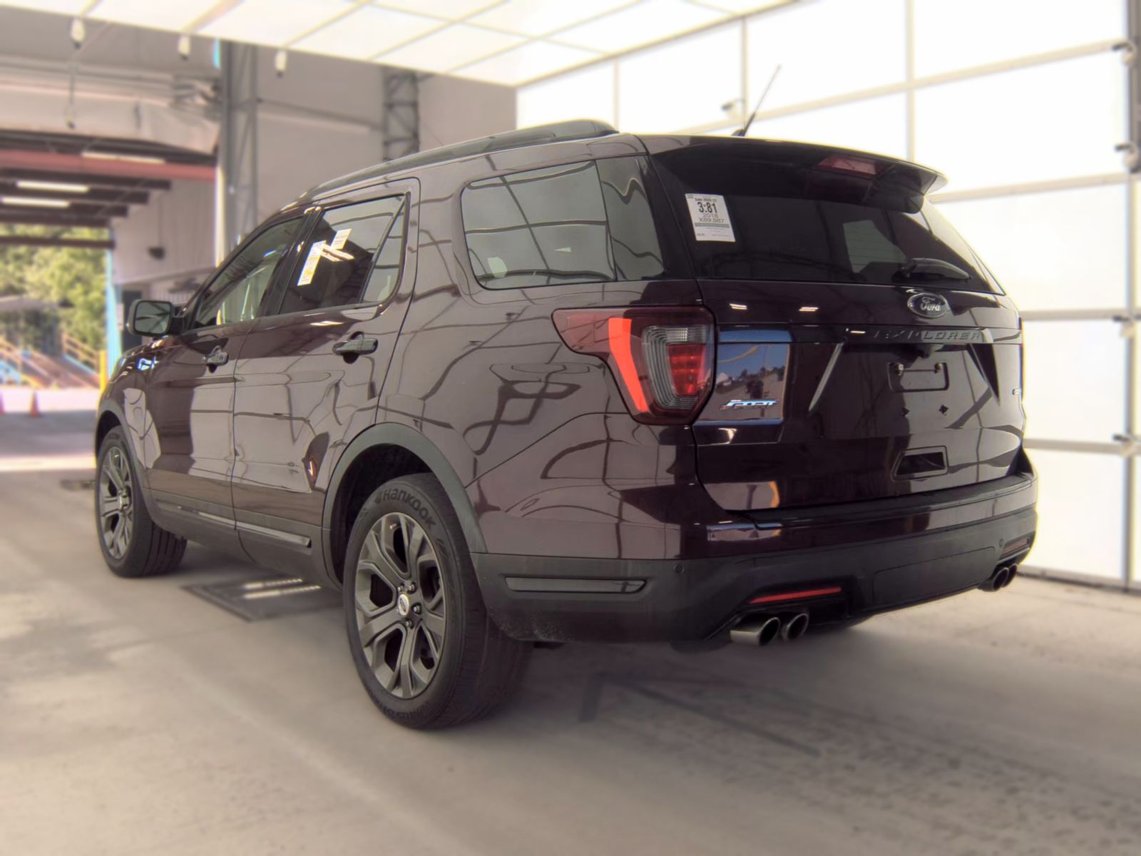 FORD EXPLORER - 9