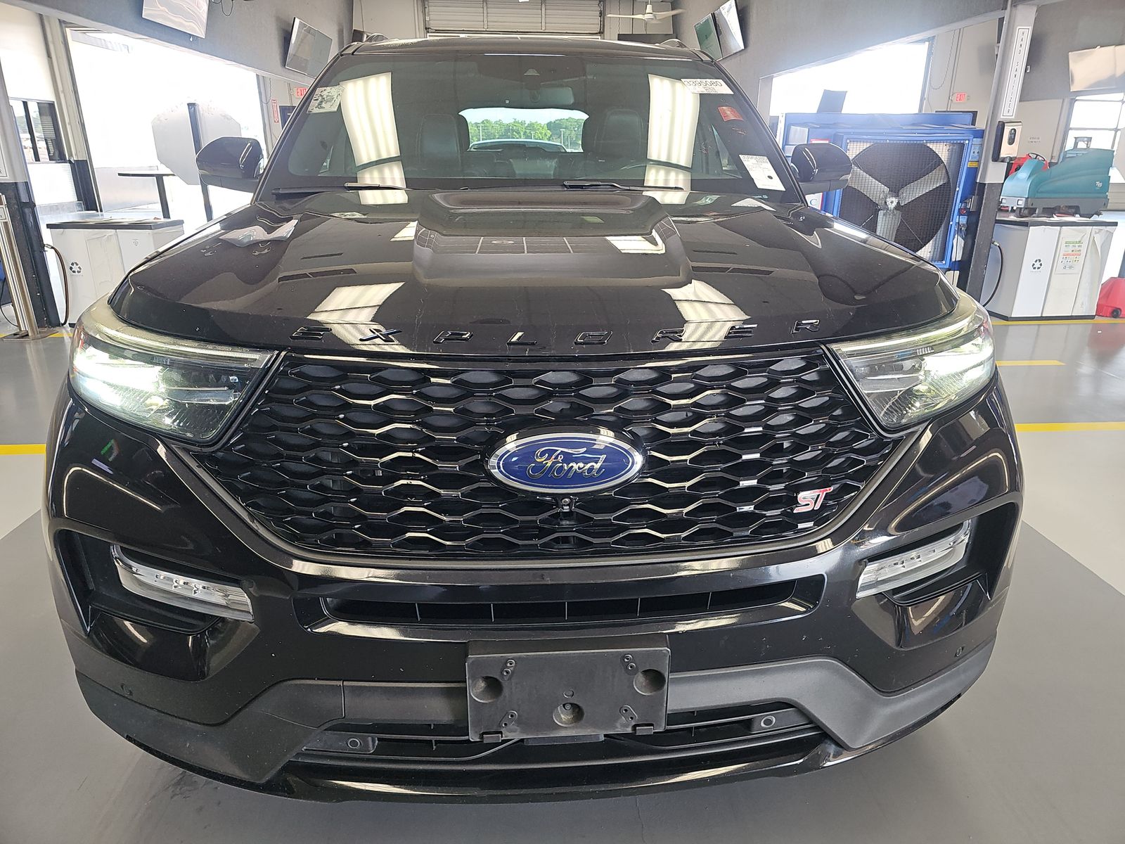 FORD EXPLORER - 3