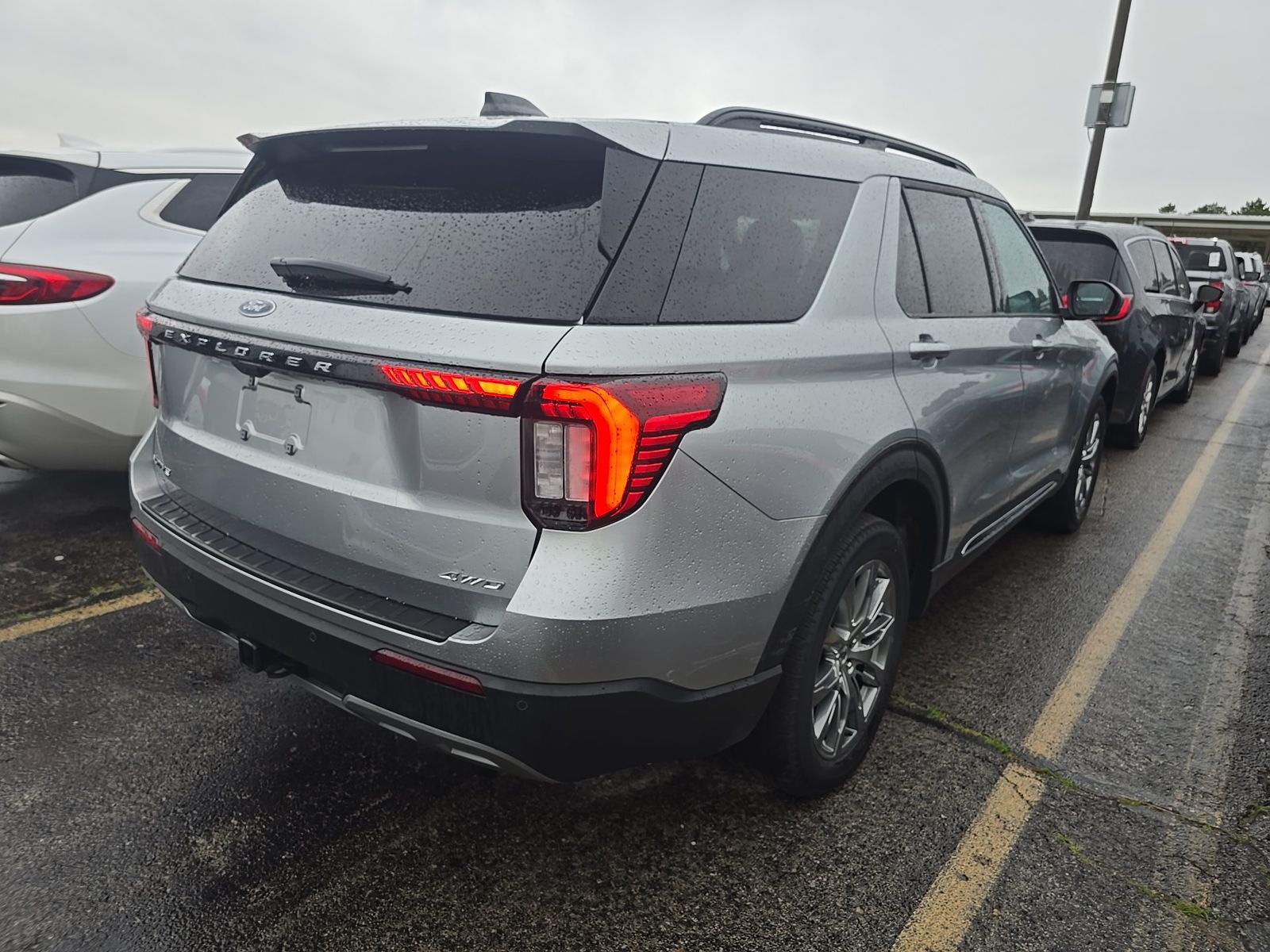 FORD EXPLORER - 5