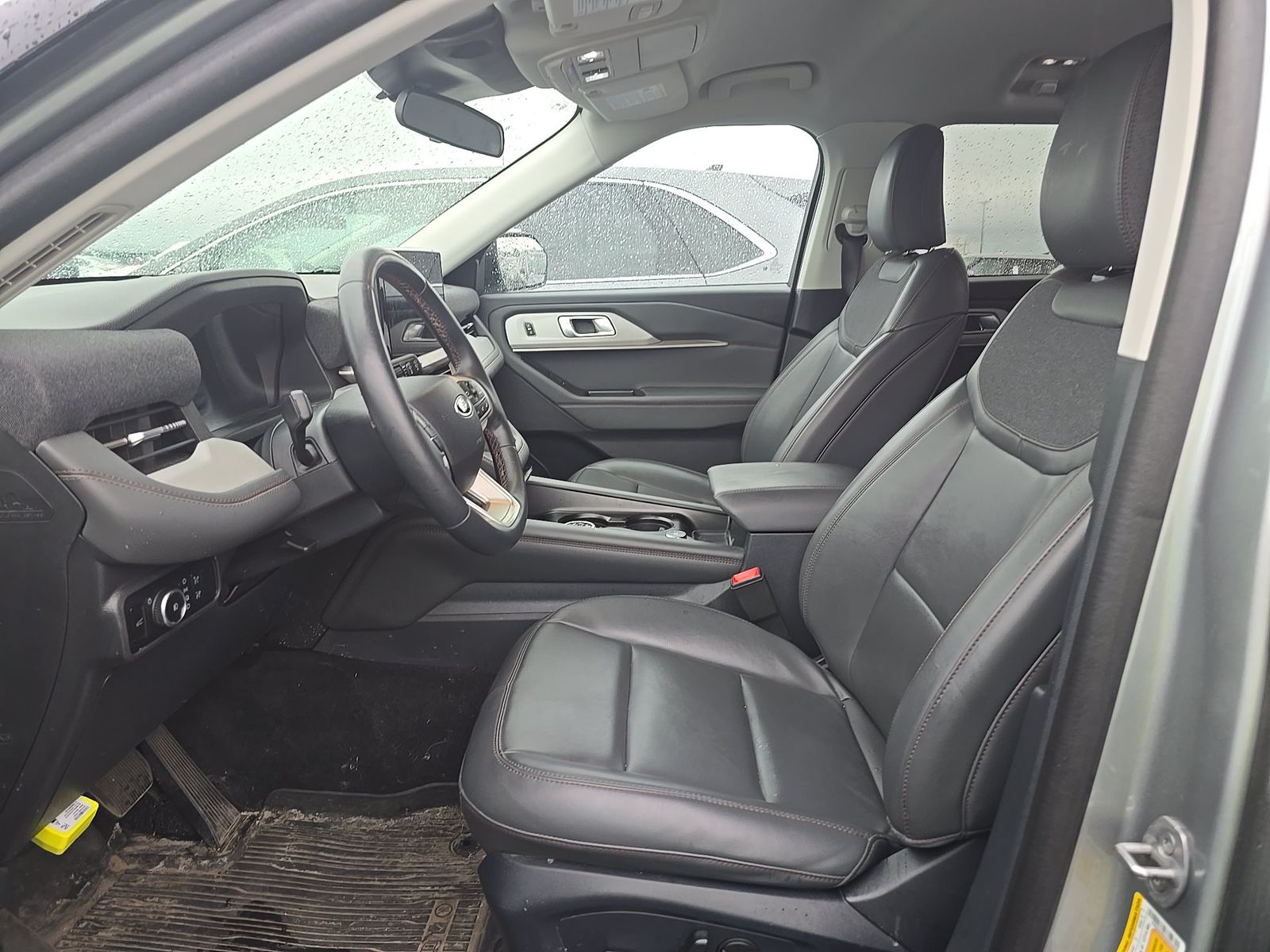 FORD EXPLORER - 8