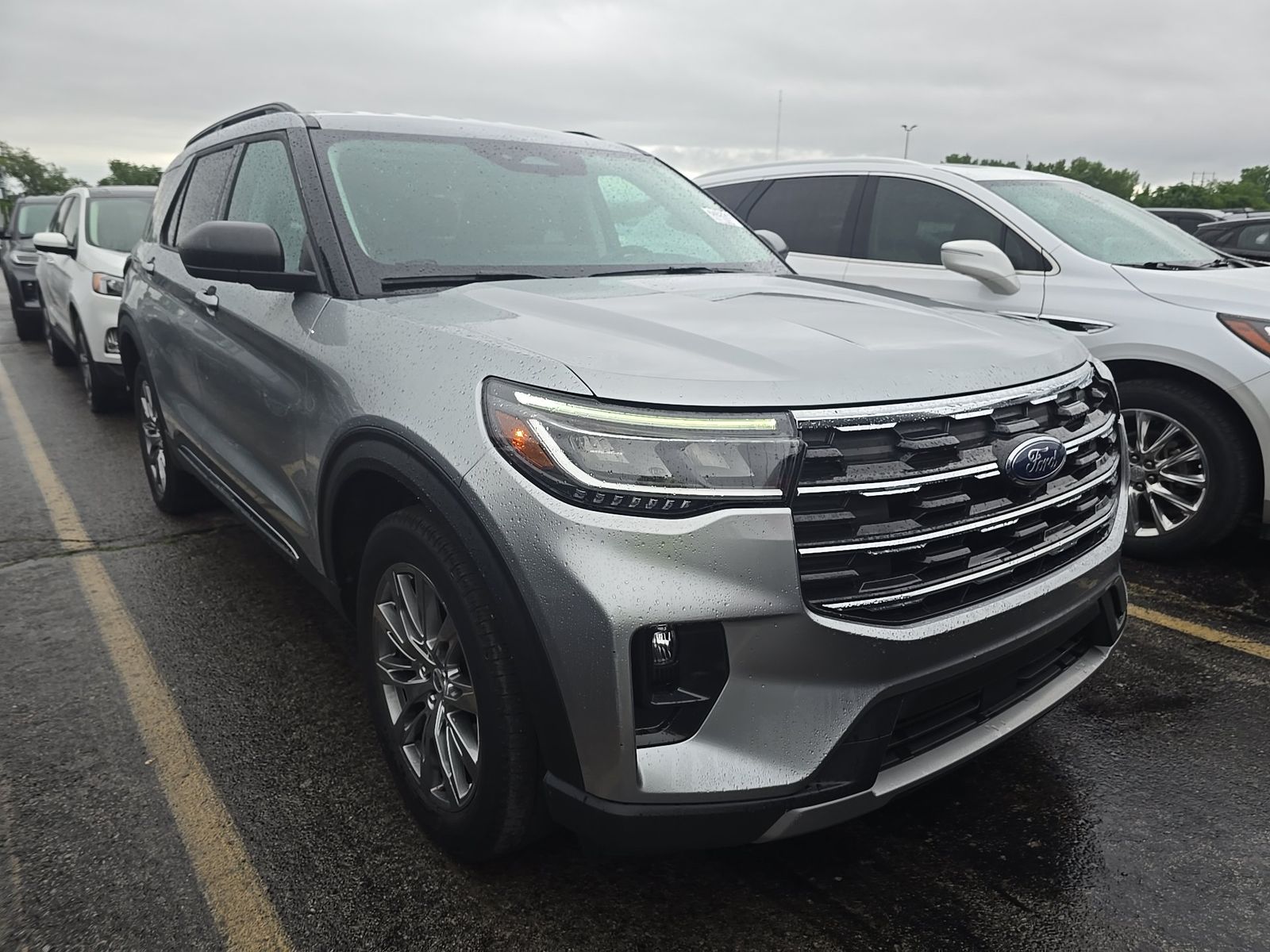 FORD EXPLORER - 4