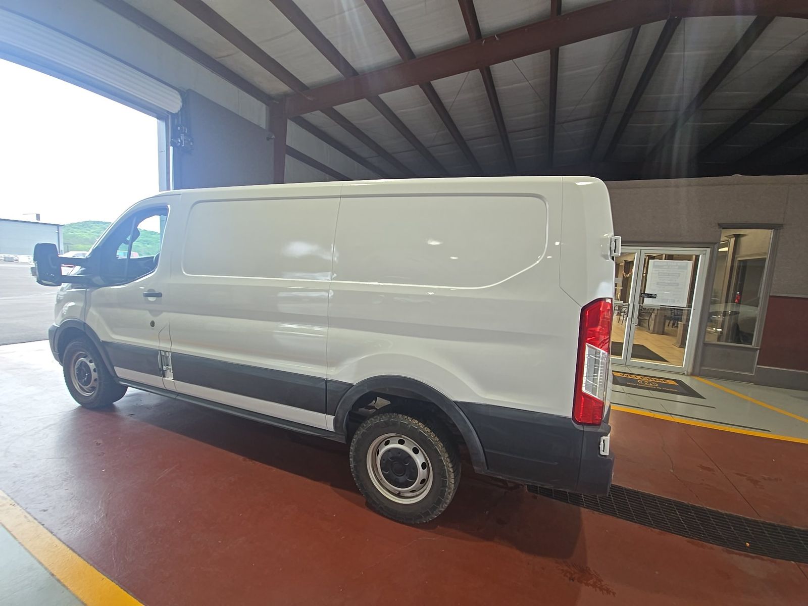 FORD TRANSIT 250 - 7