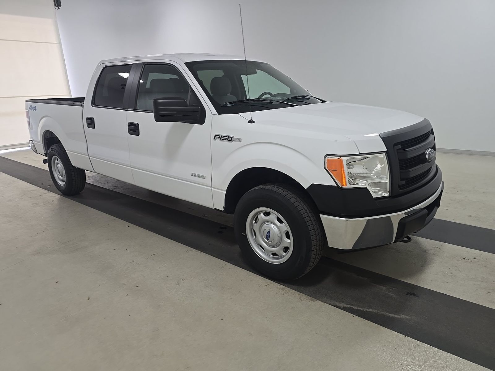 FORD F-150 - 4
