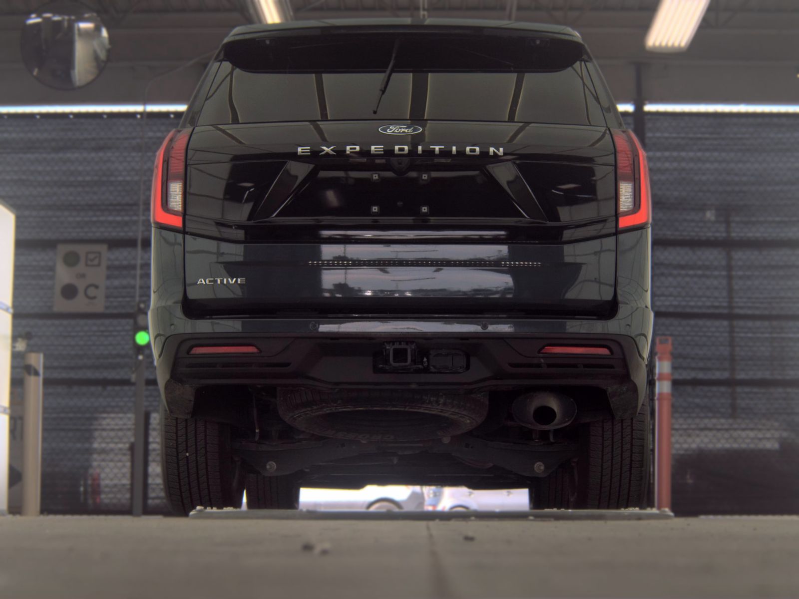 FORD EXPEDITION - 8