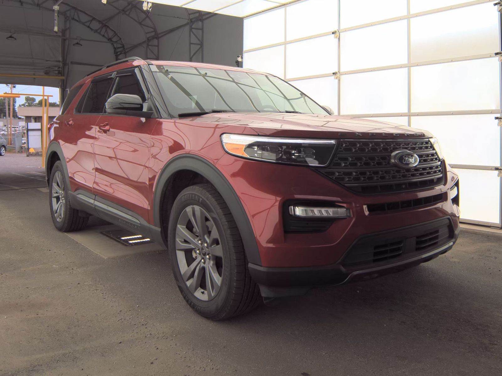 FORD EXPLORER - 4