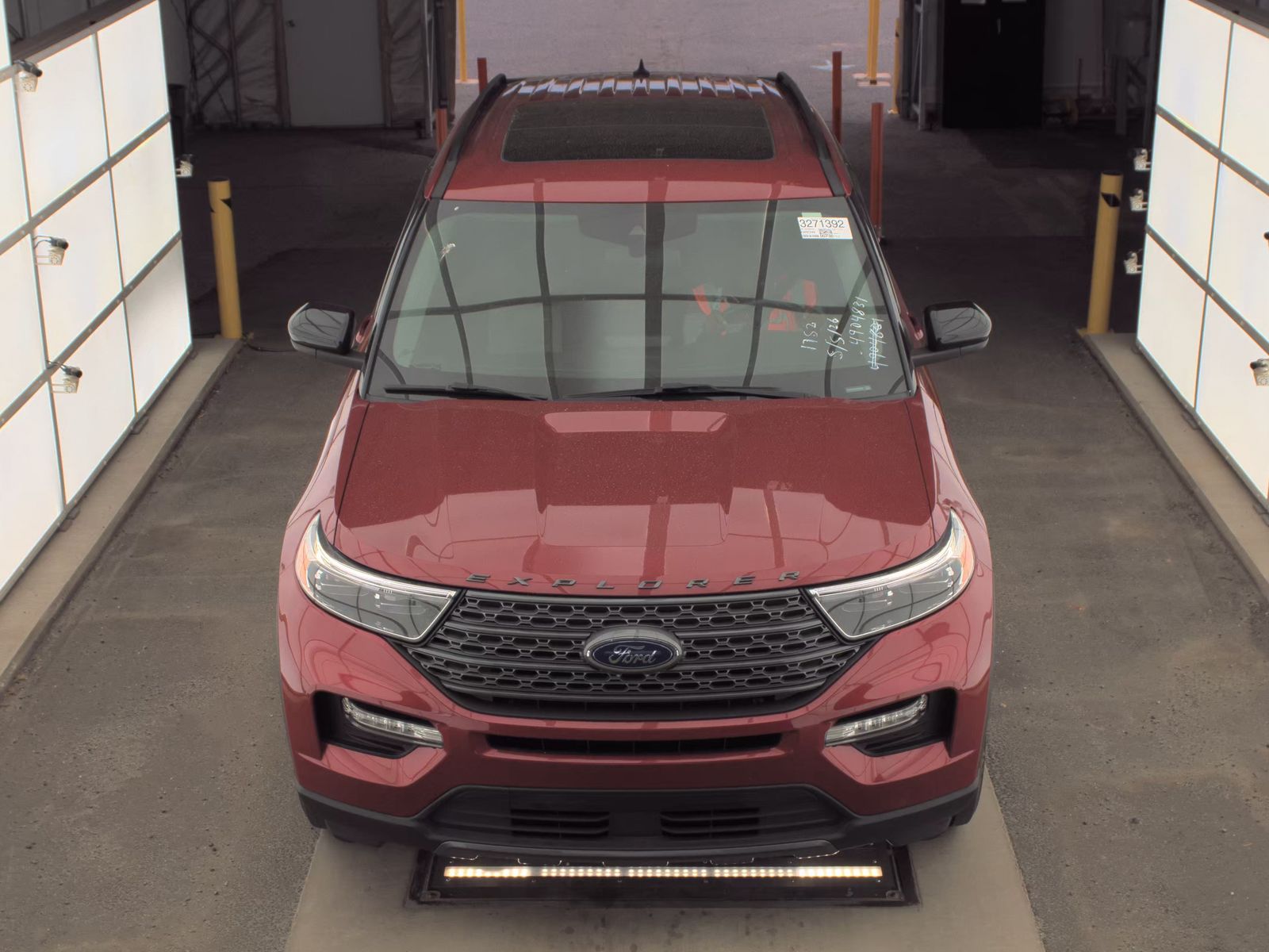 FORD EXPLORER - 3