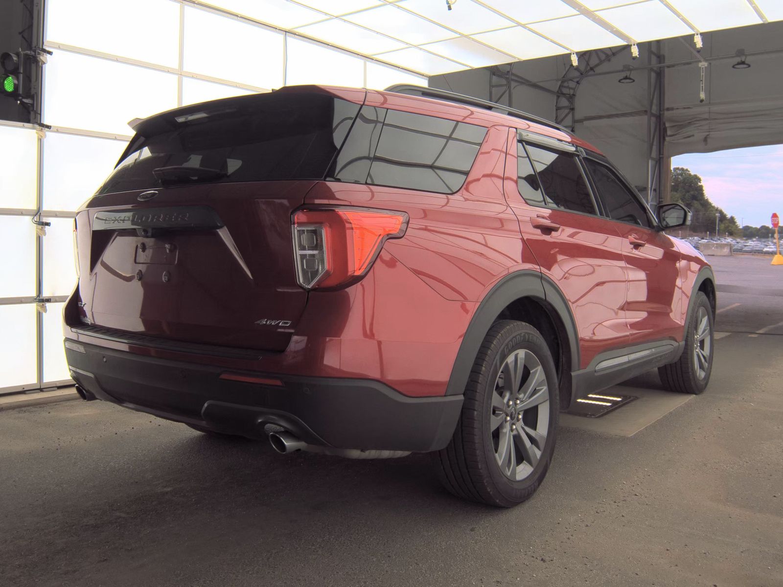 FORD EXPLORER - 5